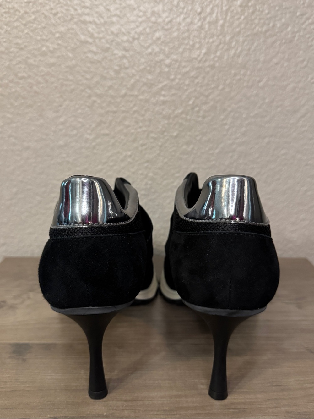 SNEEX The Icon Hy-Heel Pumps Size 9 Black Silver Sneaker Heels - Picture 4 of 7